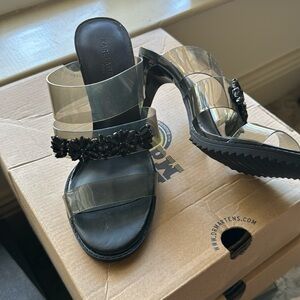 Karl lagerfeld. Heels